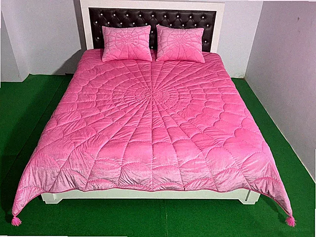 Pink Velvet Handmade Warm Comforter Handmade, Lightweight, Solid Print Quilt Set