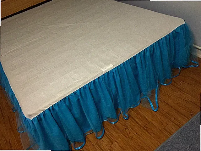 Queen Tulle Bed Skirt 16.5-inch Drop Blue