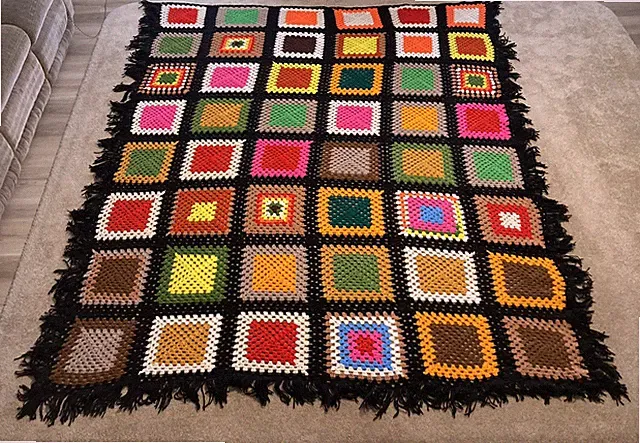 Vintage Handmade crocheted bed coverlet 84" wide x 108" long QUEEN or KING NICE